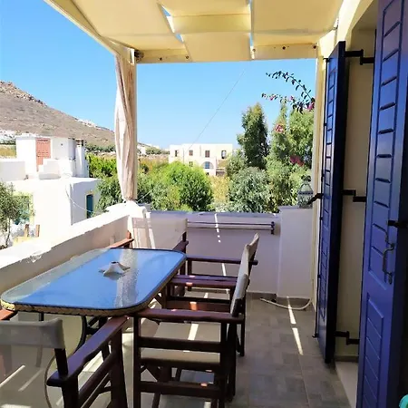 Naxos Seaside Retreat - Akti Breezy Escape דירה