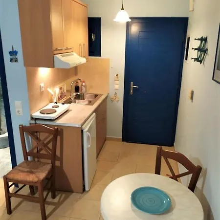 Naxos Seaside Retreat - Akti Breezy Escape Apartman *